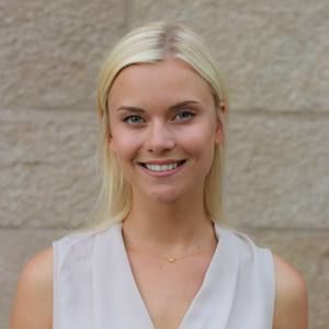 Meet your Posher, Carly